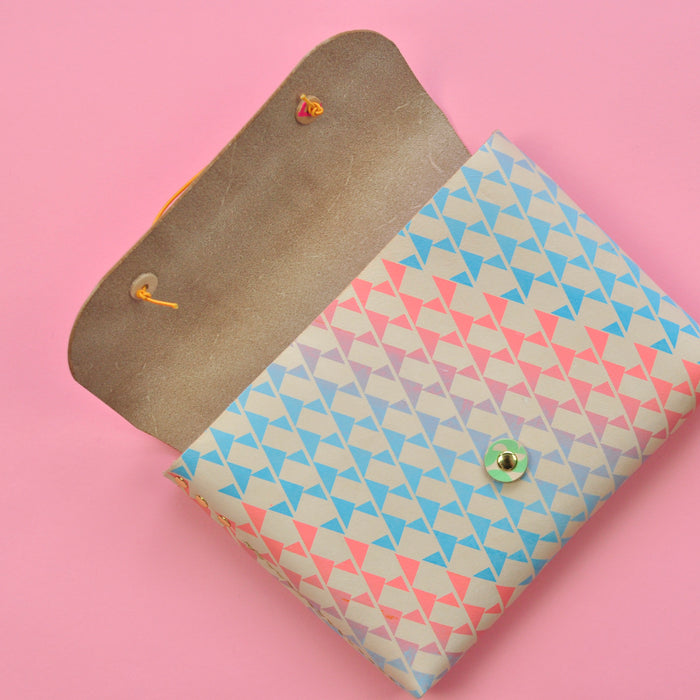 Carrie Clutch #02