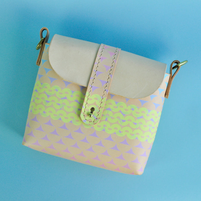 Bitty Box Tote #02